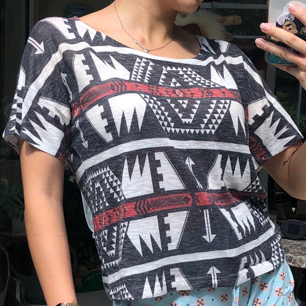 LIKE NEW Forever 21 Boho Shirt